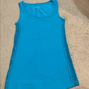 Suzy Shier Blue lace tank top